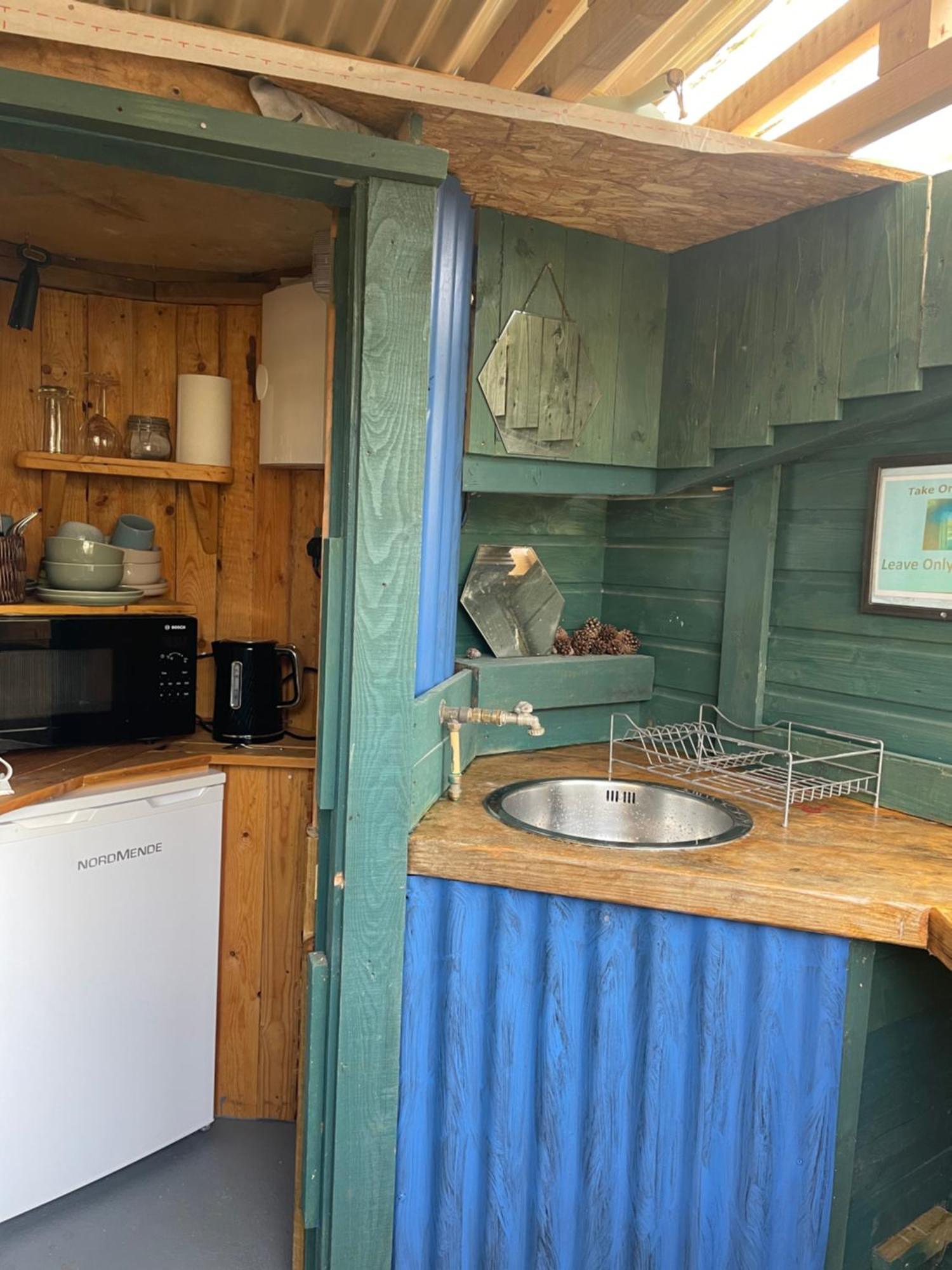 Glamping In The 2Nd Field Hotell Aughrim Exteriör bild